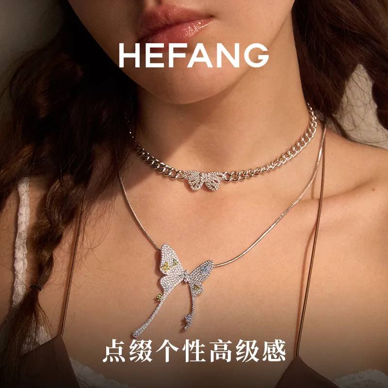 HEFANG Garden Copper Dead Leaf Butterfly Short Necklace Women's-1