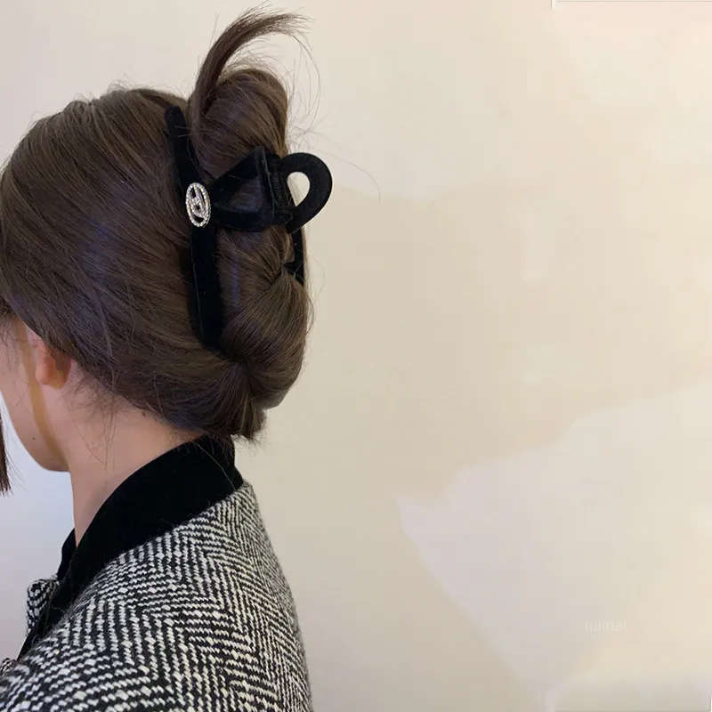 SENDME Hair Clips Women's-4