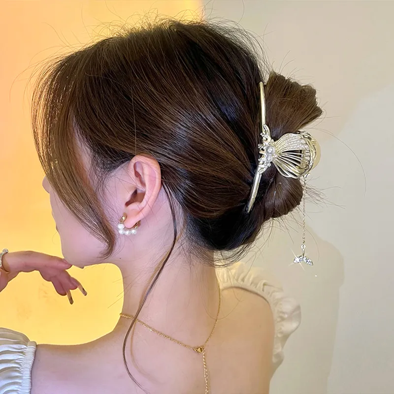 SENDME Hair Clips Women's Shell Fringe Hair Clip-1