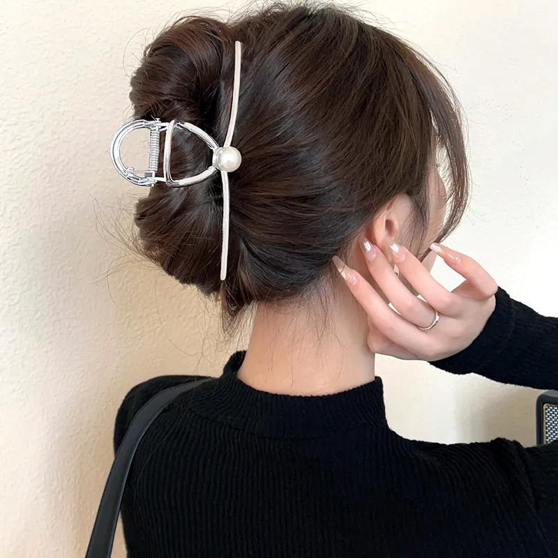 SENDME Hair Clips Women's-9
