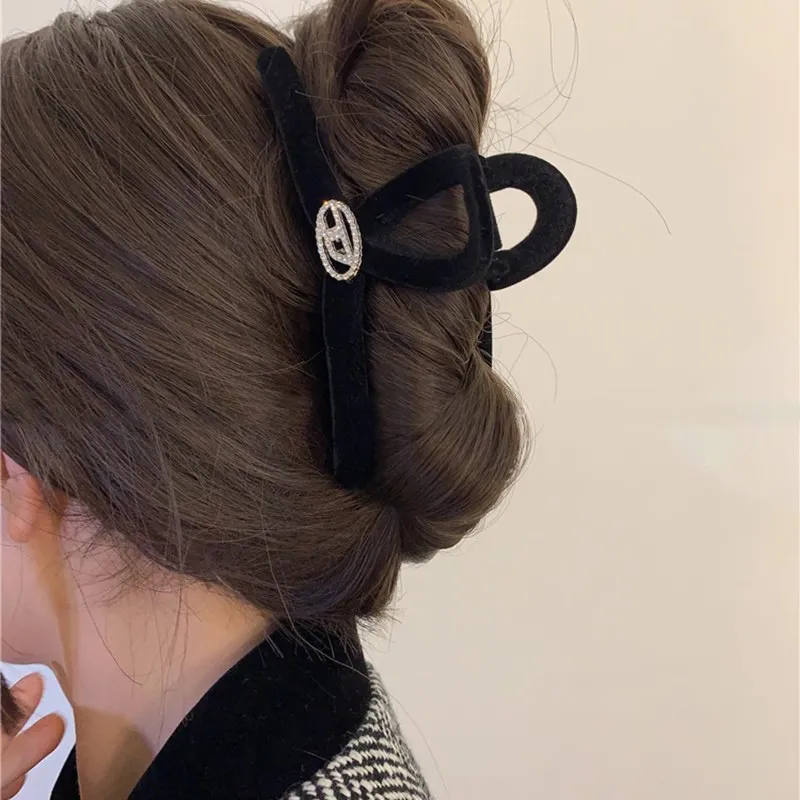 SENDME Hair Clips Women's-2