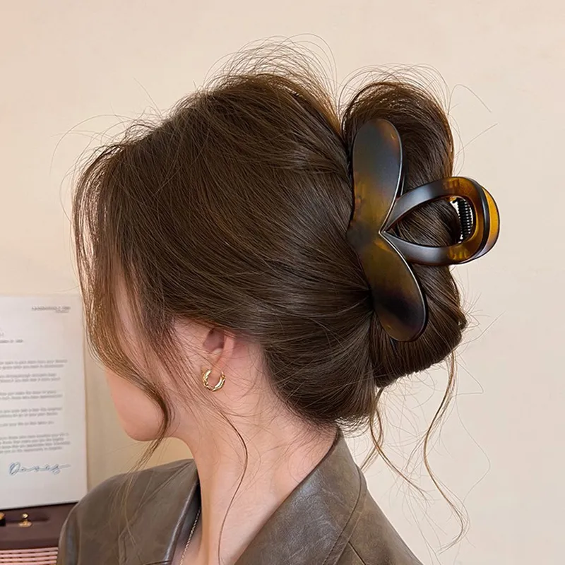 SENDME Acrylic Hair Clips Women's-6