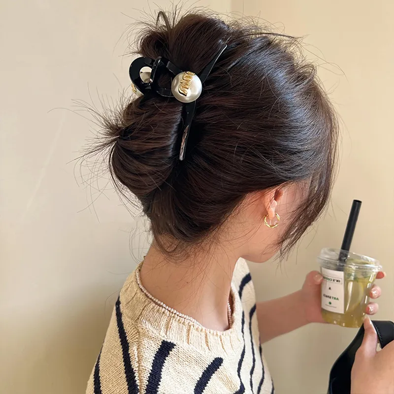 SENDME Pearl Hair Clips Women's Black-1