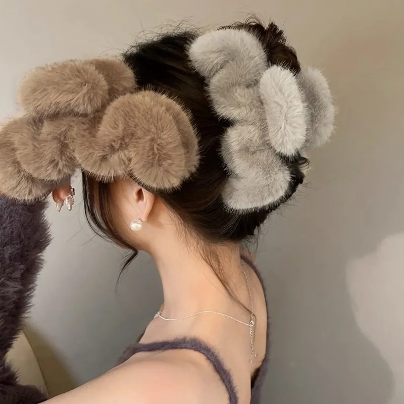 SENDME Hair Clips Women's-14