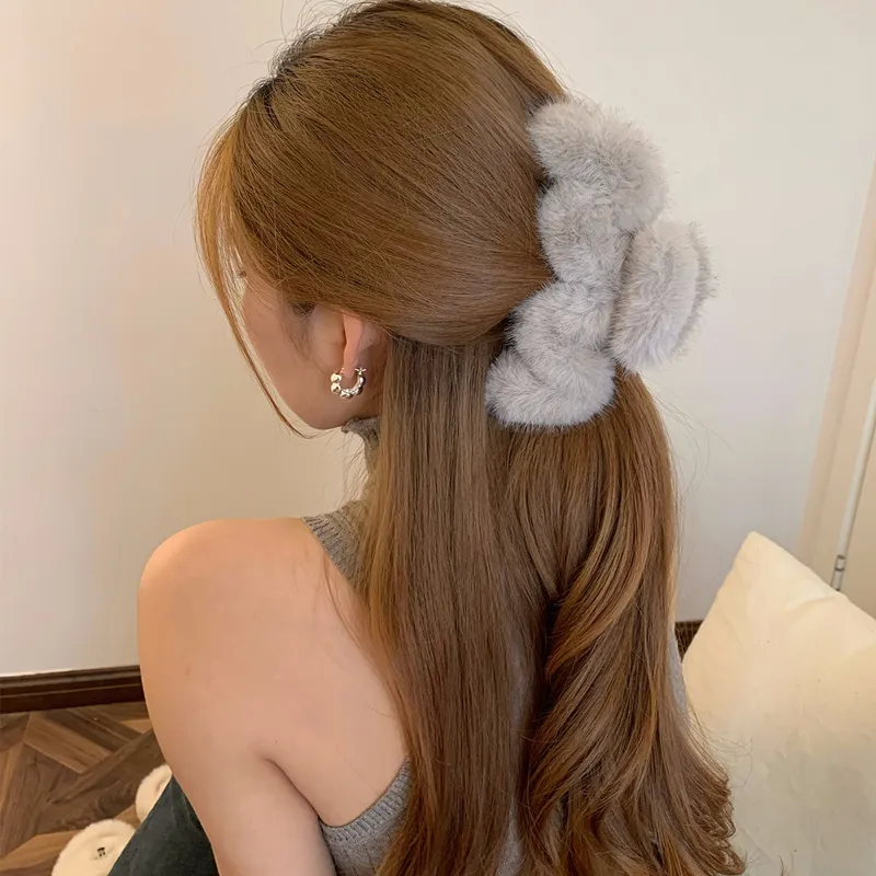 SENDME Hair Clips Women's-11