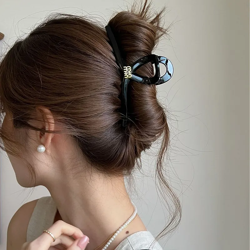 SENDME Acrylic Hair Clips Women's-1