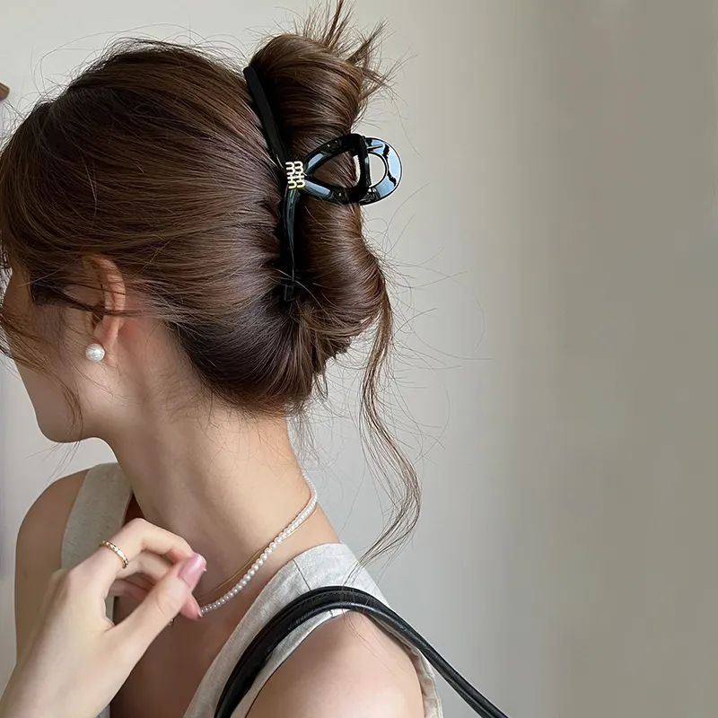 SENDME Acrylic Hair Clips Women's-4
