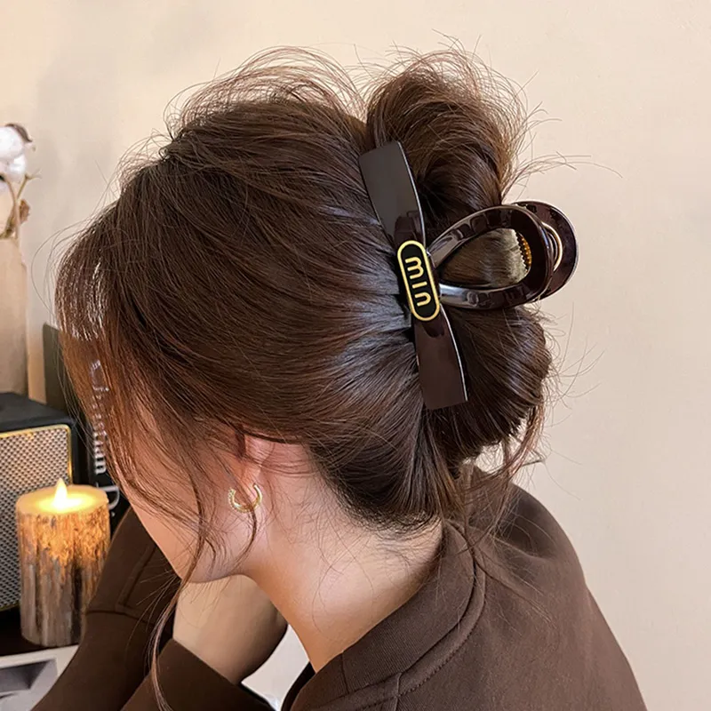 SENDME Acrylic Hair Clips Women's-1