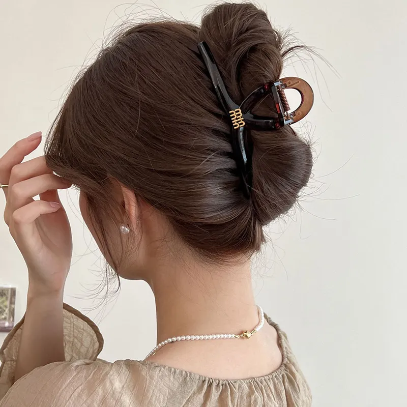 SENDME Acrylic Hair Clips Women's-7