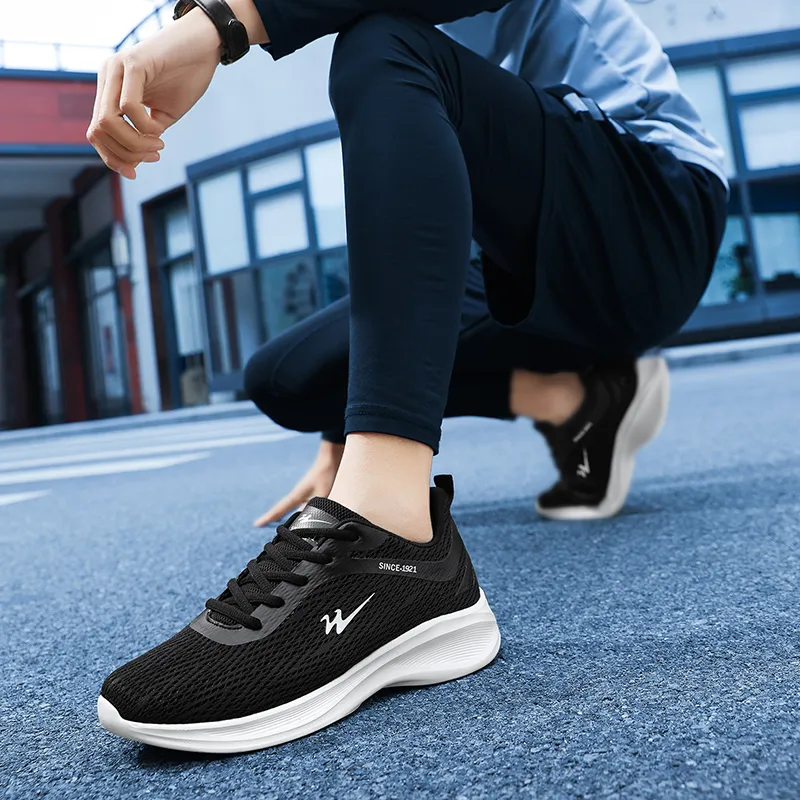 DOUBLE STAR 88 Breathable And Lightweight Low Top Running Shoes Men's Black-6