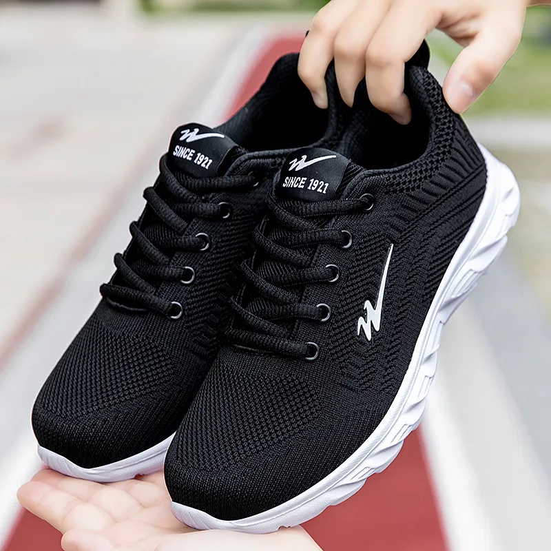 DOUBLE STAR 88 Low Top Running Shoes Women's Black White-1