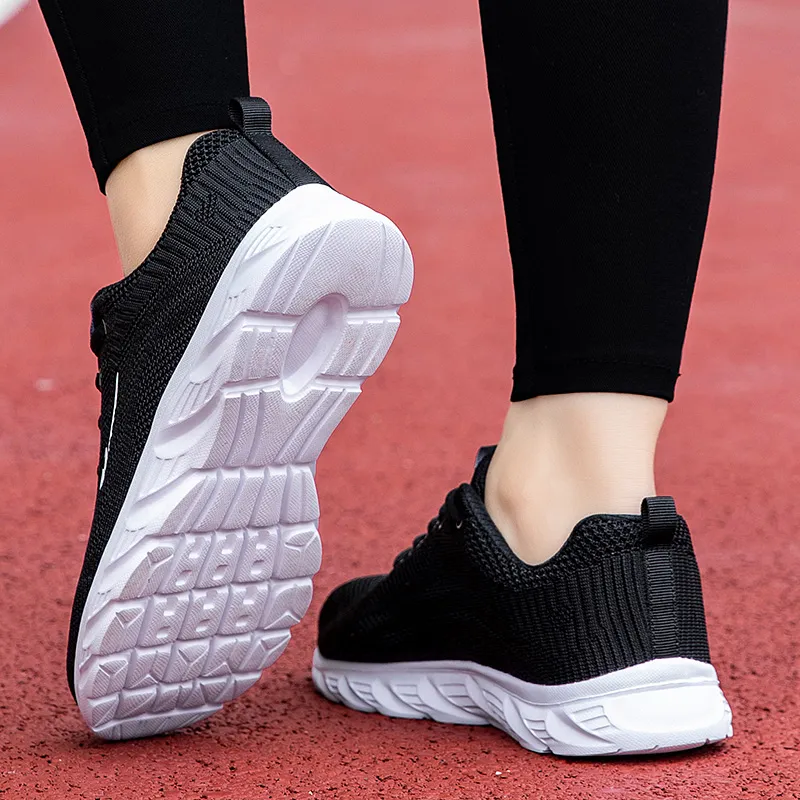 DOUBLE STAR 88 Low Top Running Shoes Women's Black White-3