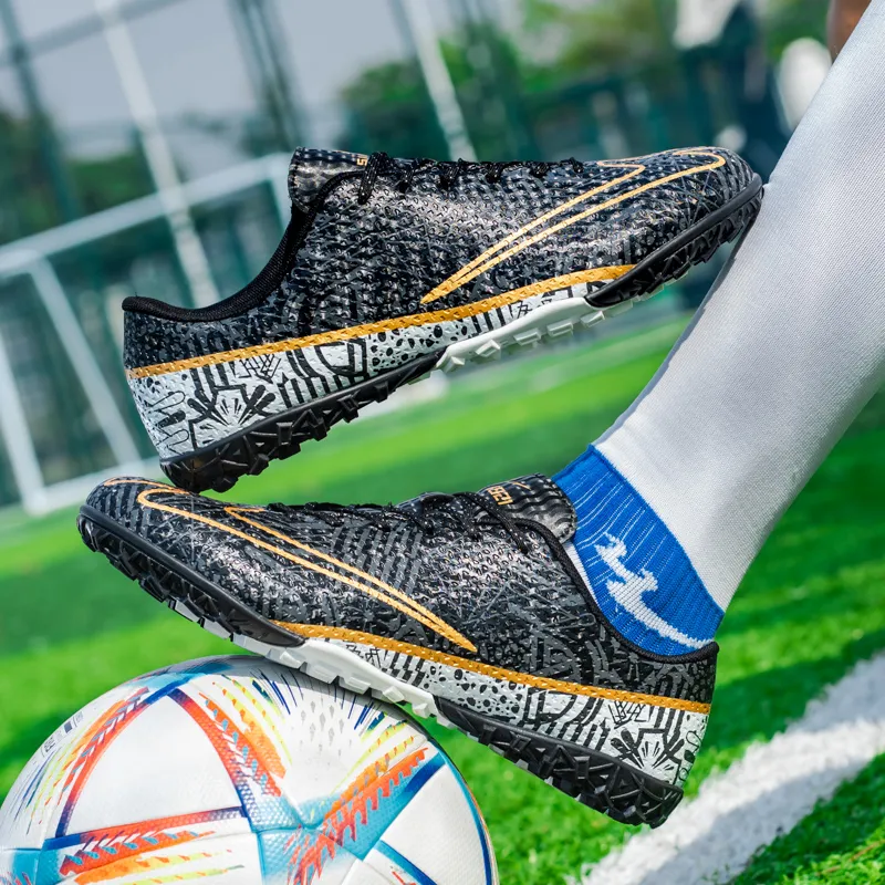 DOUBLE STAR 88 Breathable And Lightweight Soccer Shoes Unisex Black-1