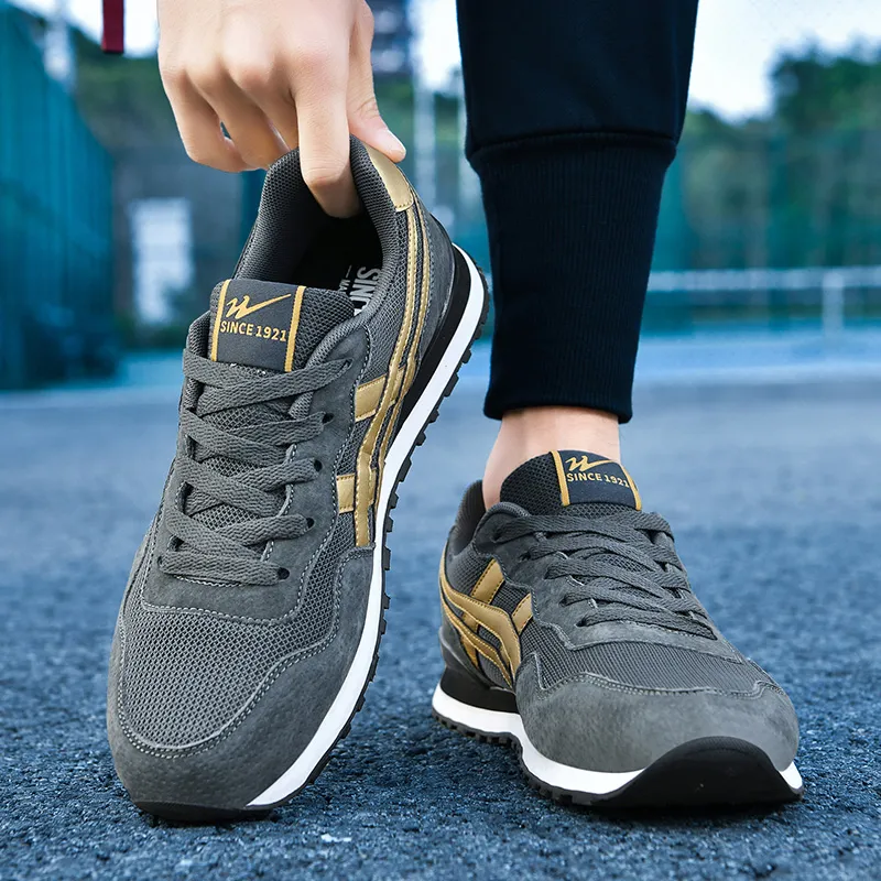 DOUBLE STAR 88 Breathable Low Top Running Shoes Men's Carbon Gray Gold-2