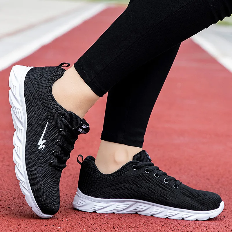 DOUBLE STAR 88 Low Top Running Shoes Women's Black White-2