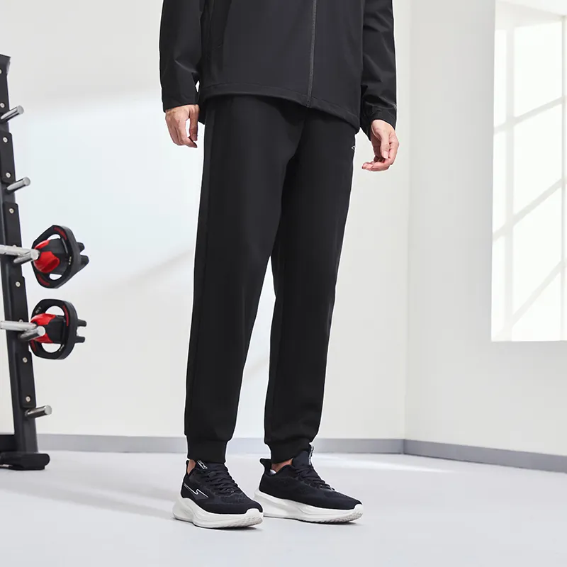 Erke Knitted Sweatpants Unisex Jet Black-2