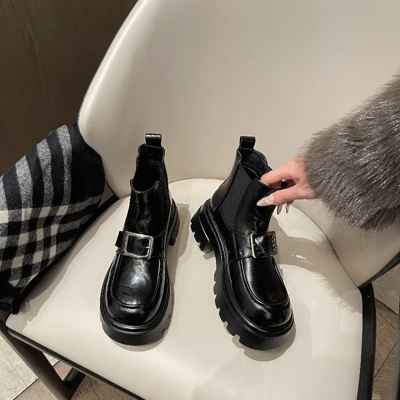 STELLA WEISZ Short Chelsea Boots Women's Black-1