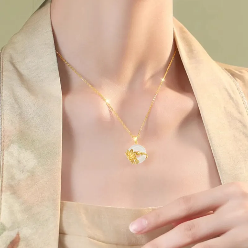 Baozhi Chalcedony Necklaces Unisex-1