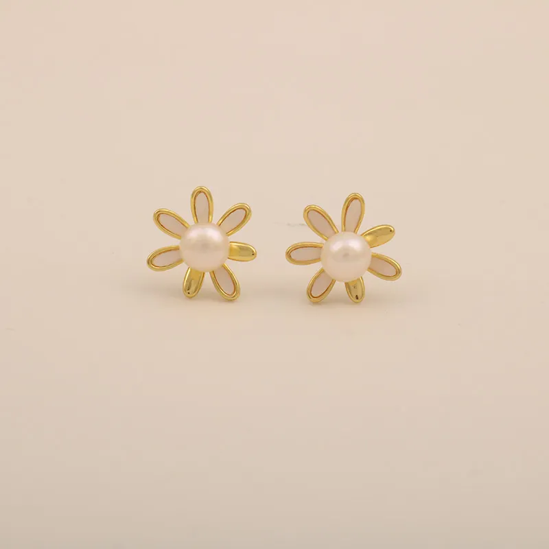 Taste The Color Pearl Stud Earrings Women's-5
