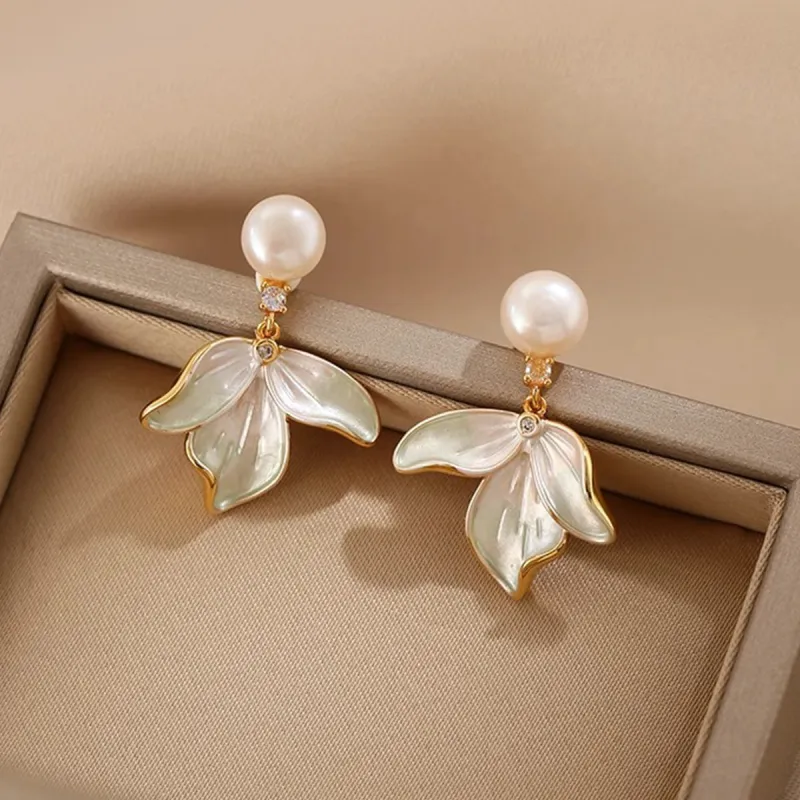 Taste The Color Freshwater Pearl Clip On Earrings Women's-5