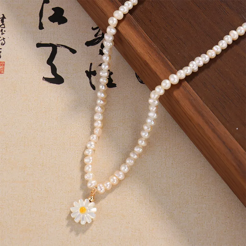 Taste The Color Pearl Necklaces Women's-2