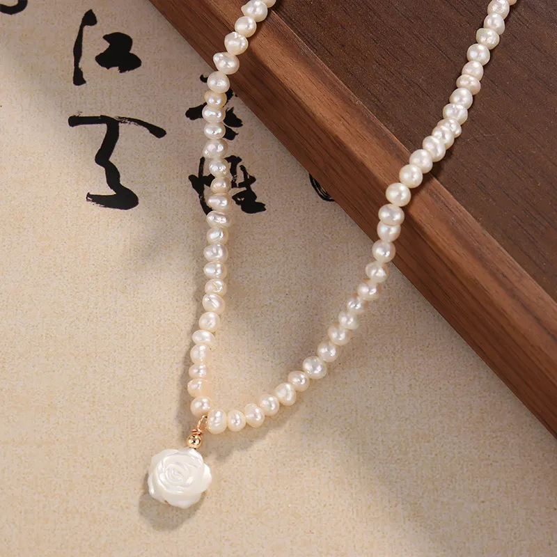 Taste The Color Pearl Necklaces Women's-2