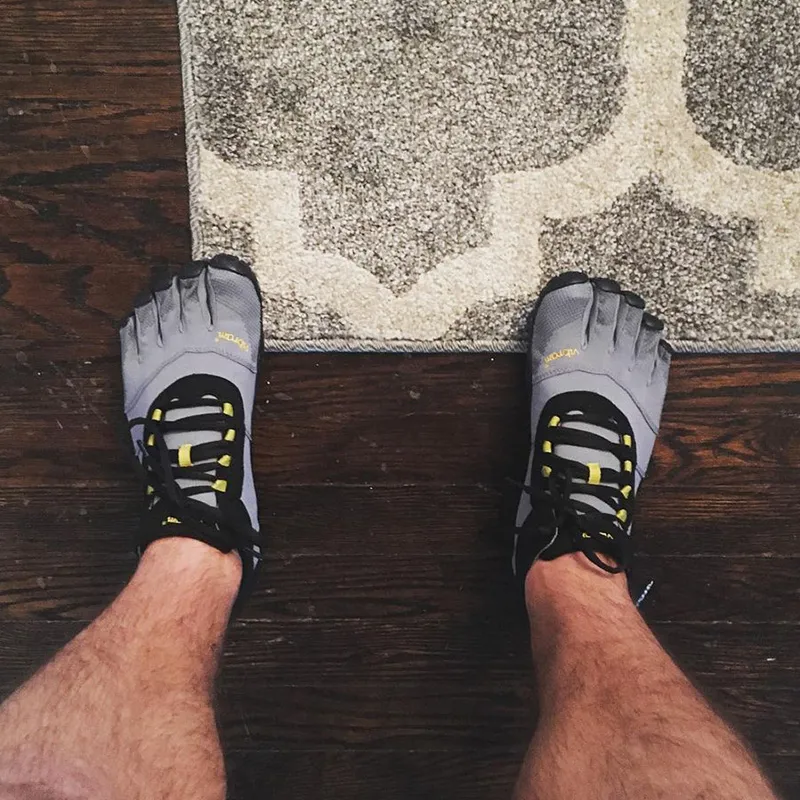 Vibram Slip-Resistant Support Lightweight Low-Top Training Shoes Men's Gray-3