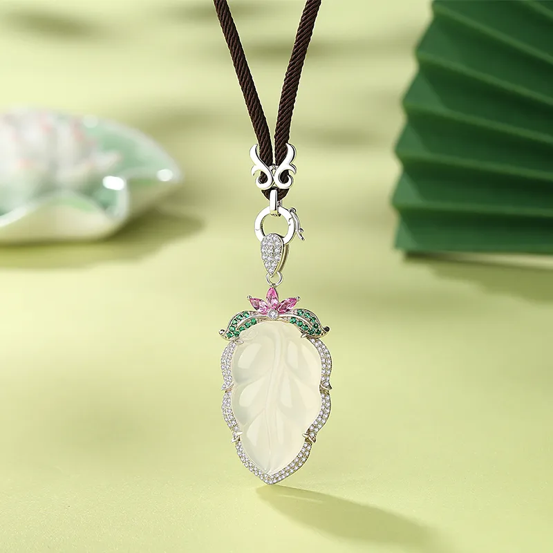 Heart Grass Chalcedony Jade Necklaces Women's-1