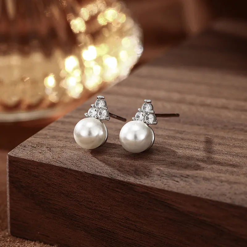 Heart Grass S925 Silver Stud Earrings Women's-1