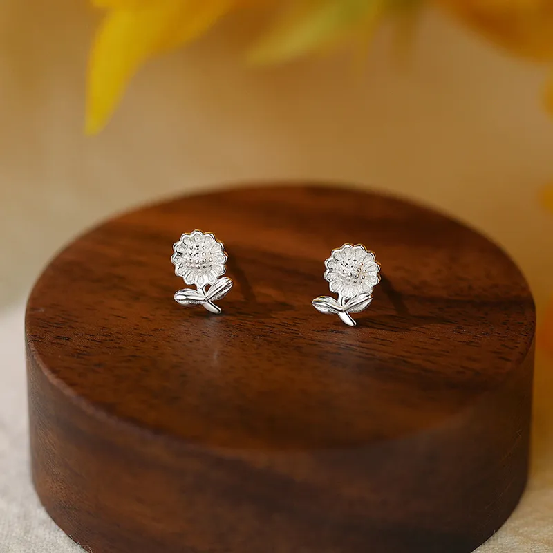 Heart Grass S925 Silver Stud Earrings Women's-4