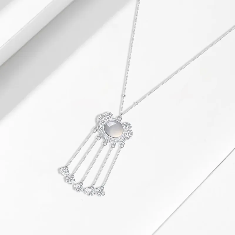 Heart Grass Chalcedony Jade Necklaces Women's-2