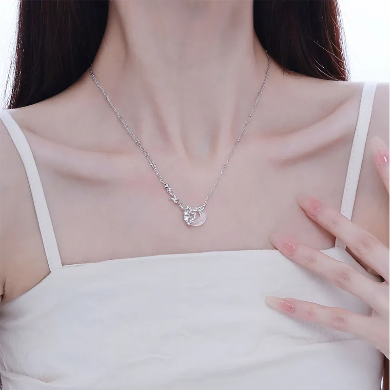 Heart Grass Chalcedony Jade Necklaces Women's-3