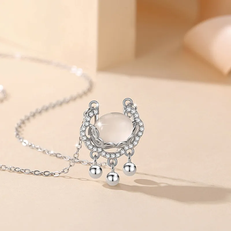 Heart Grass Chalcedony Necklaces Women's-4