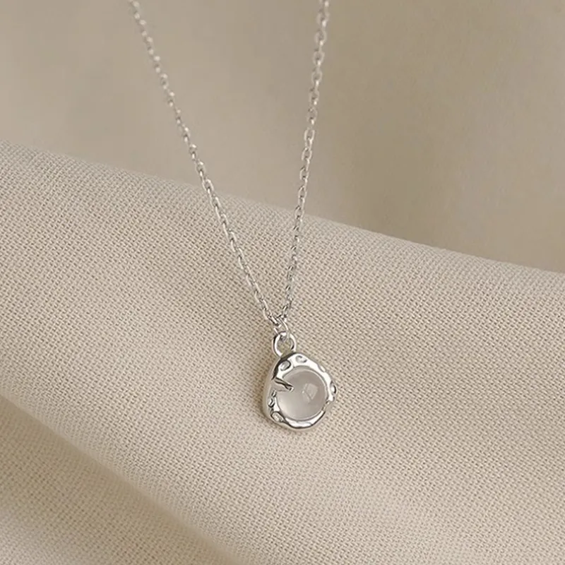 Heart Grass Chalcedony Necklaces Women's-2