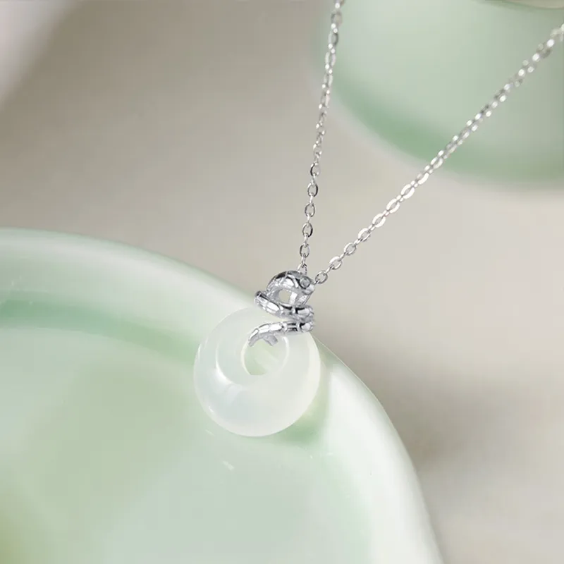 Heart Grass Chalcedony Necklaces Women's-2