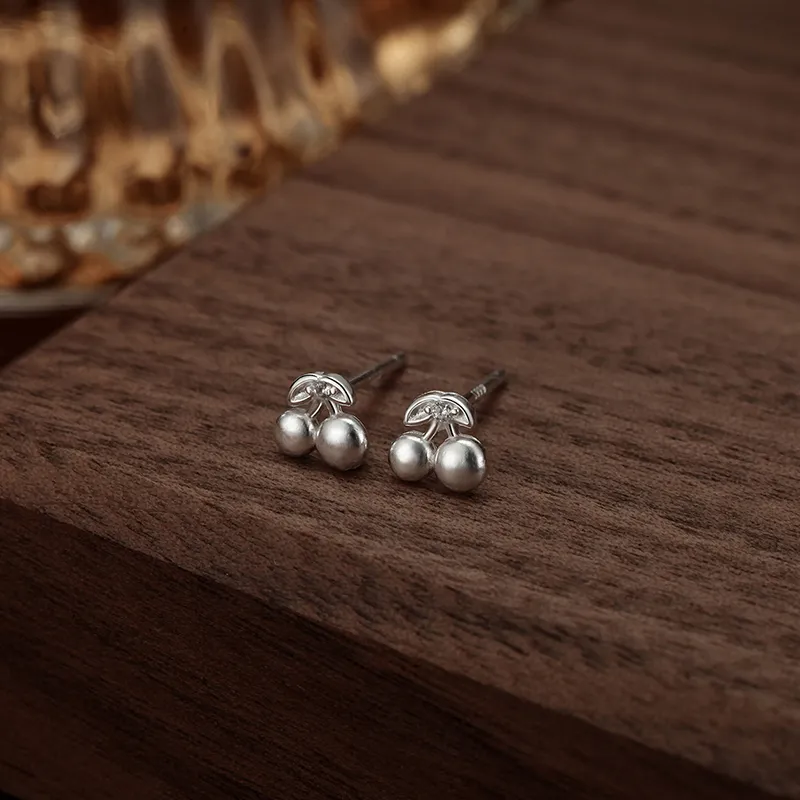 Heart Grass 999 Fine Silver Stud Earrings Women's-1