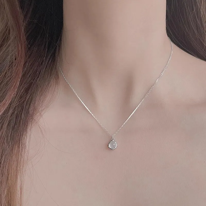 Heart Grass Chalcedony Necklaces Women's-3