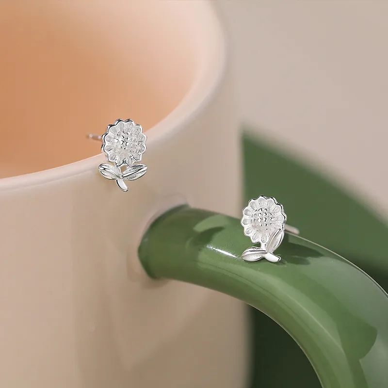 Heart Grass S925 Silver Stud Earrings Women's-1