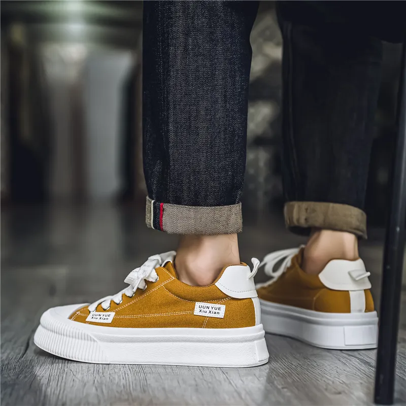 Wooden Rabbit Low Top Canvas Shoes Men's-9