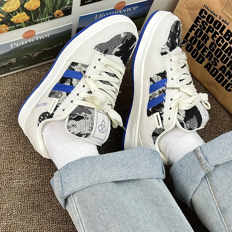 Wooden Rabbit Low Top Skateboard Shoes Unisex-43