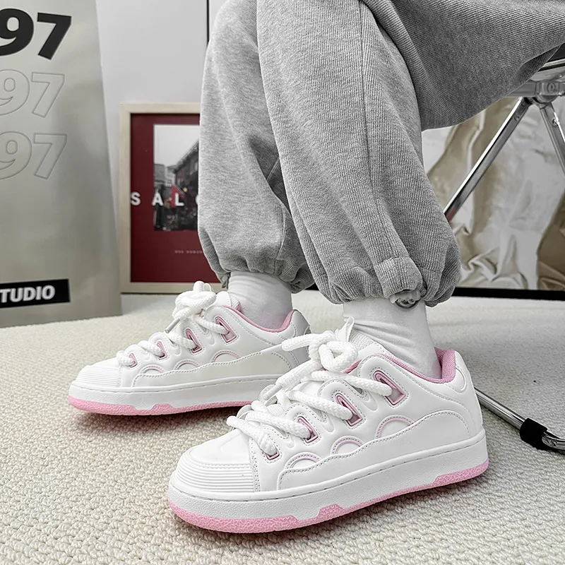 Wooden Rabbit Low Top Skateboard Shoes Unisex-14