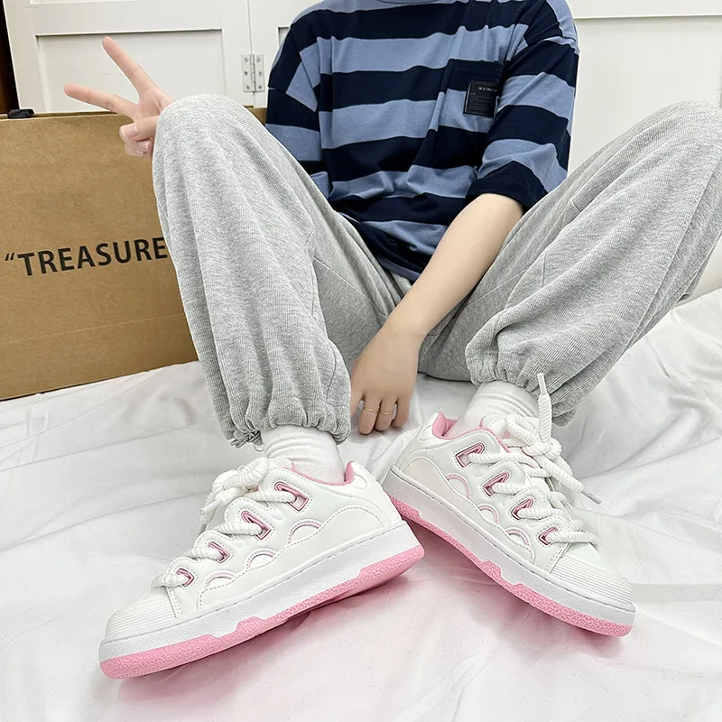 Wooden Rabbit Low Top Skateboard Shoes Unisex-13