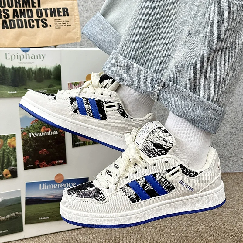 Wooden Rabbit Low Top Skateboard Shoes Unisex-44