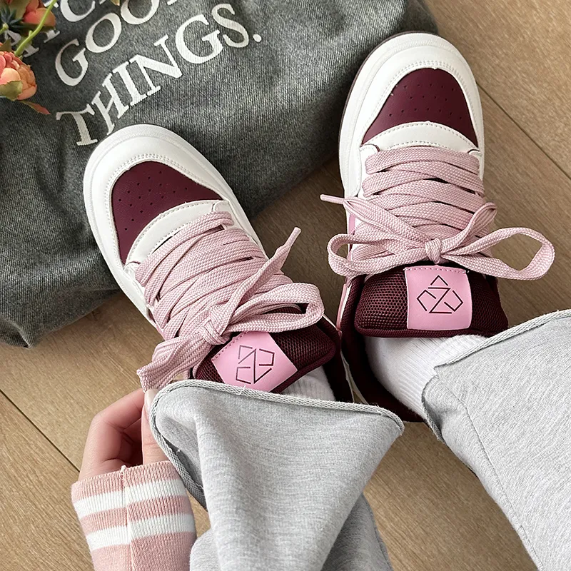 Wooden Rabbit Low Top Skateboard Shoes Unisex-53