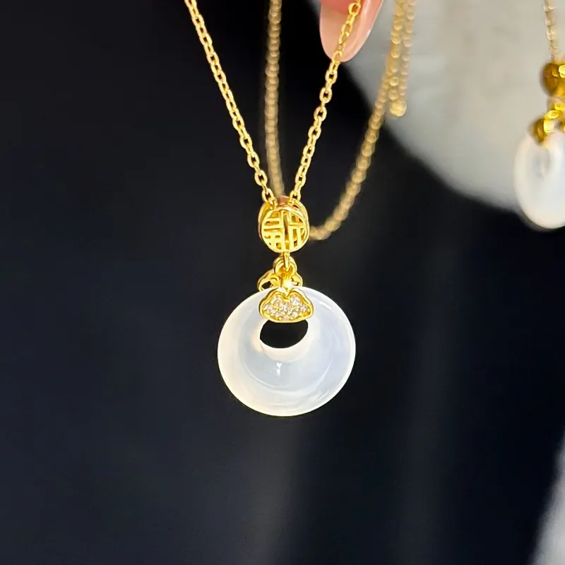 Love Link Processing Chalcedony Necklaces Women's-4