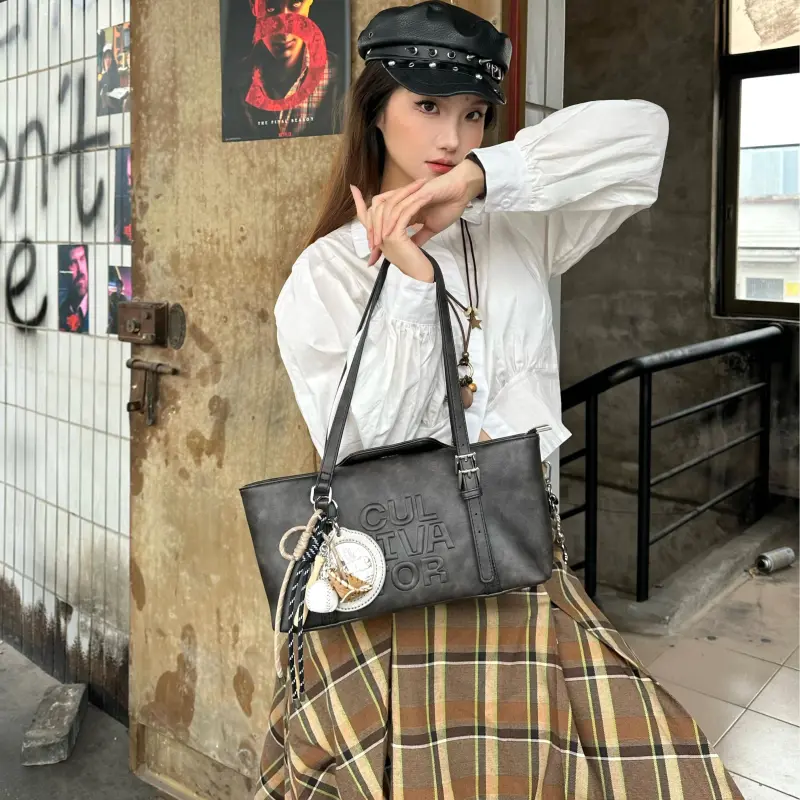 CULTIVATOR PU Shoulder Bag Medium Size Women's Multicolor-5