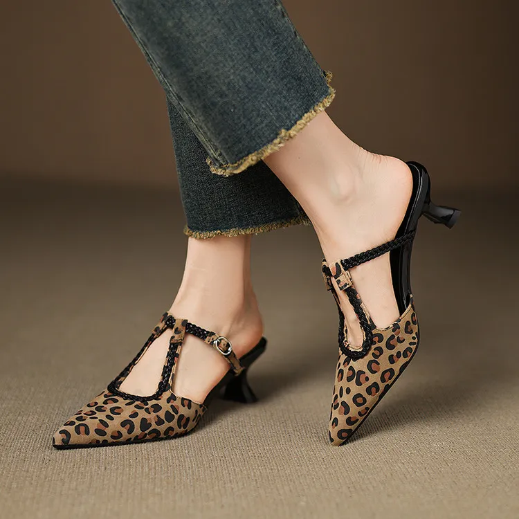 Schilling Closed Toe Slippers Women's-2