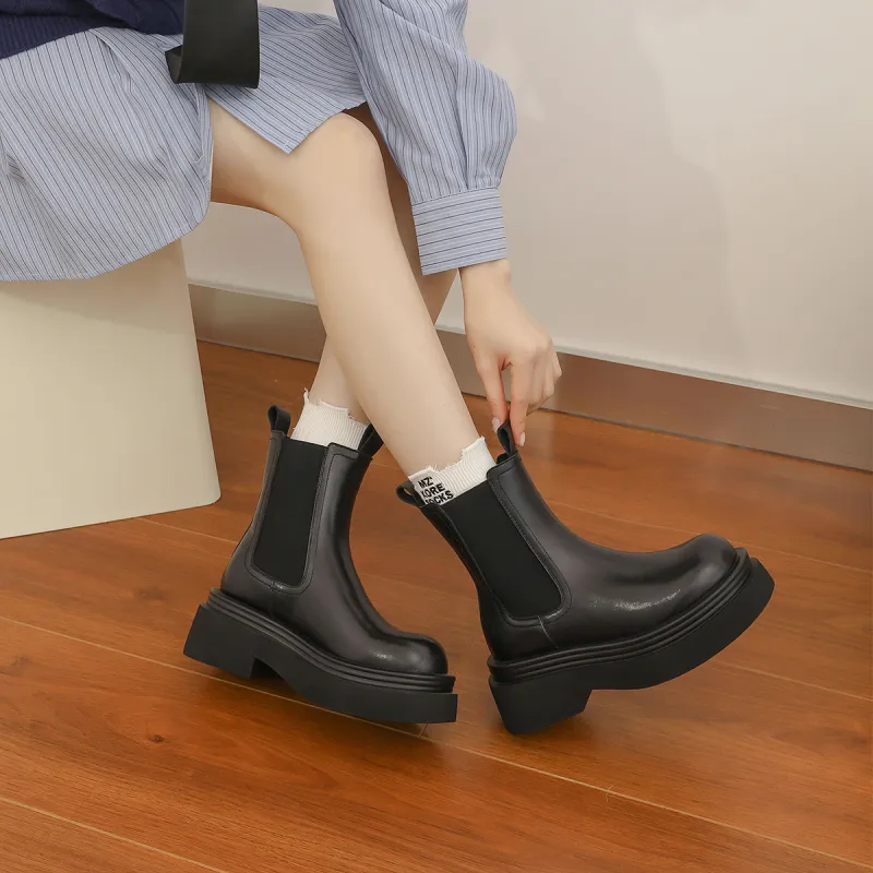 Earl Cat Short Chelsea Boots Women's-1