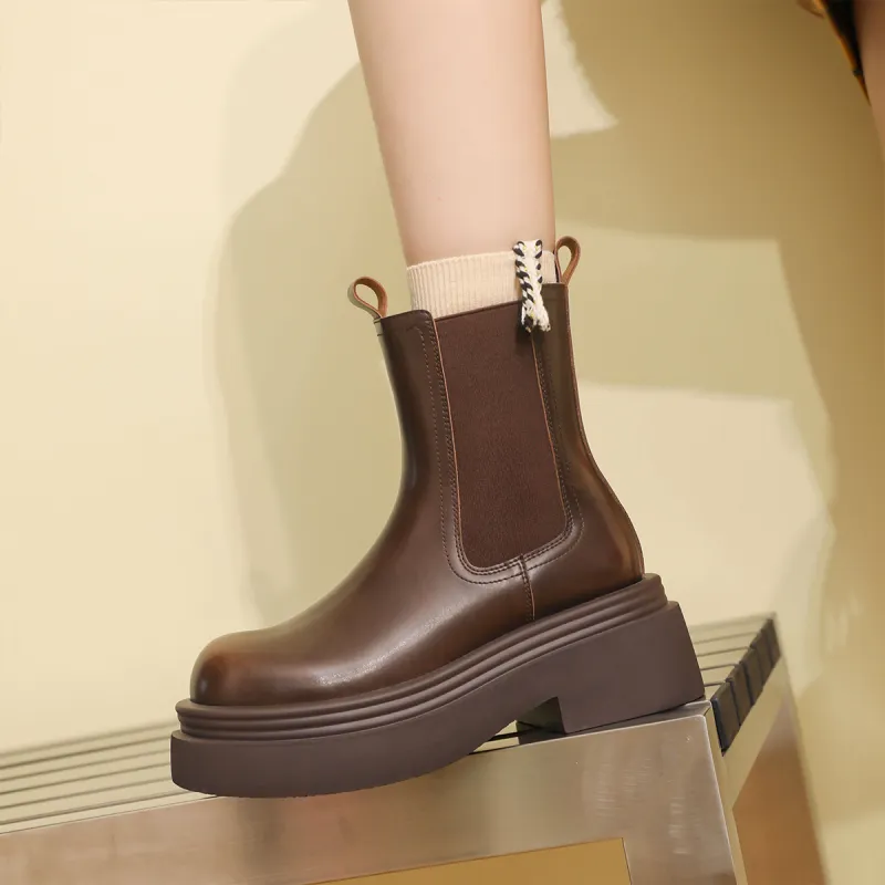 Earl Cat Short Chelsea Boots Women's-12