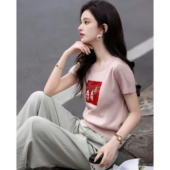 X MOOM T Shirts Women's Pink